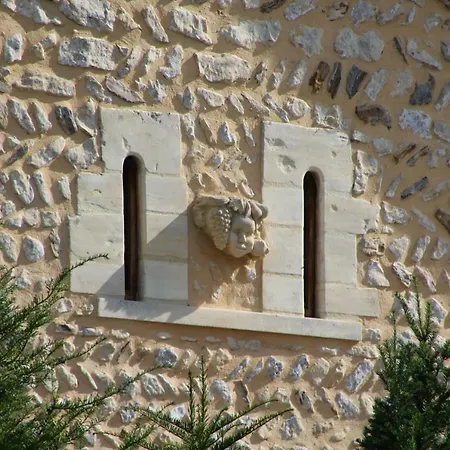 La Chapelle *